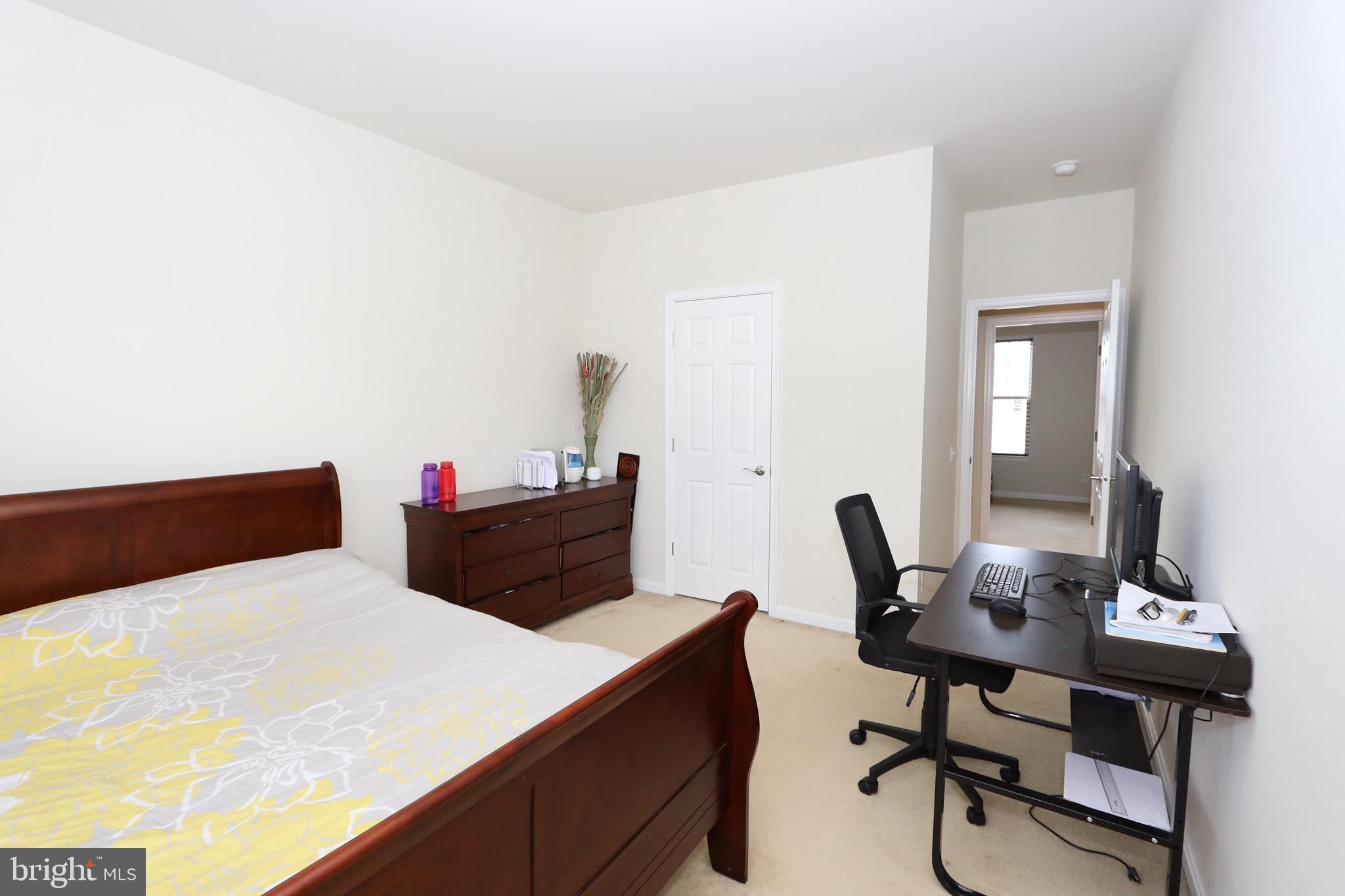 23552 Christina Ridge Square Ashburn, VA 20148 - Photo 32 of 52 Gallery Image 32
