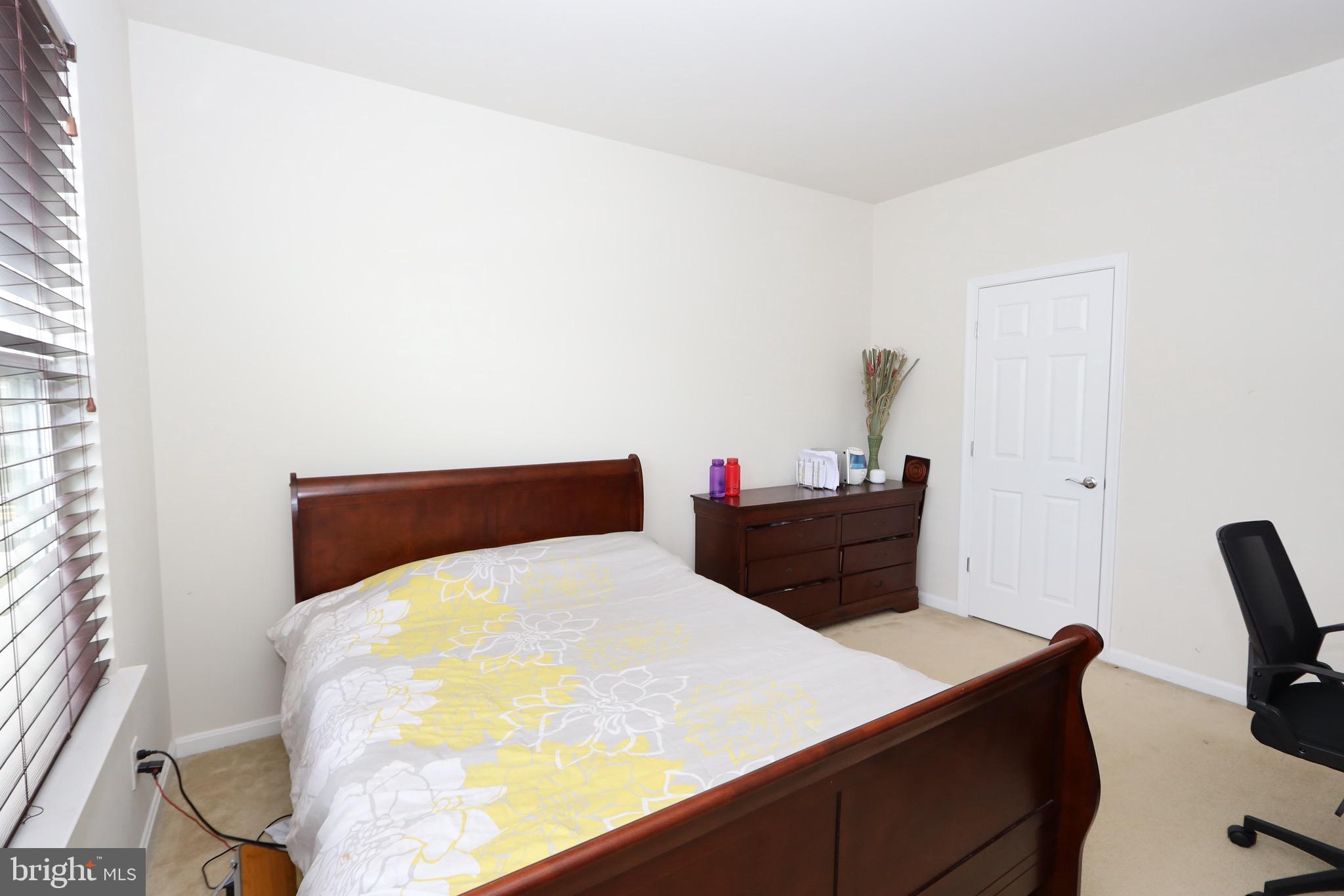 23552 Christina Ridge Square Ashburn, VA 20148 - Photo 33 of 52 Gallery Image 33