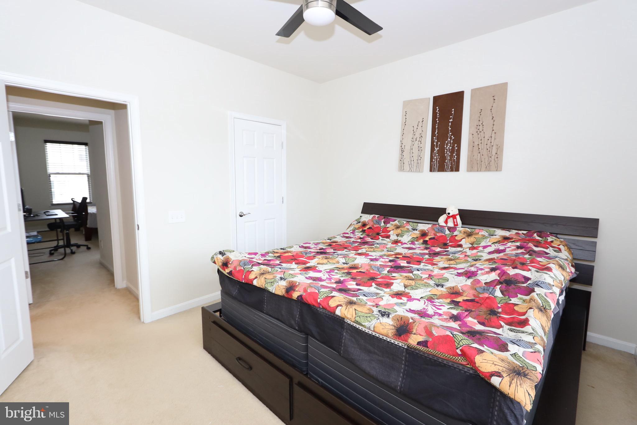 23552 Christina Ridge Square Ashburn, VA 20148 - Photo 38 of 52 Gallery Image 38