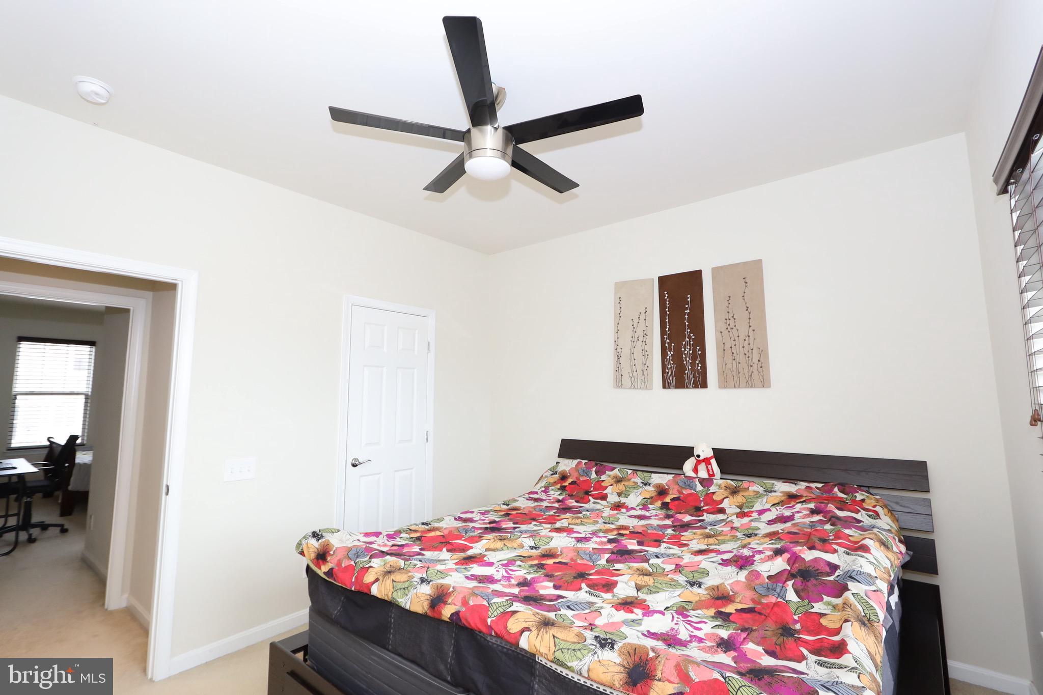 23552 Christina Ridge Square Ashburn, VA 20148 - Photo 39 of 52 Gallery Image 39
