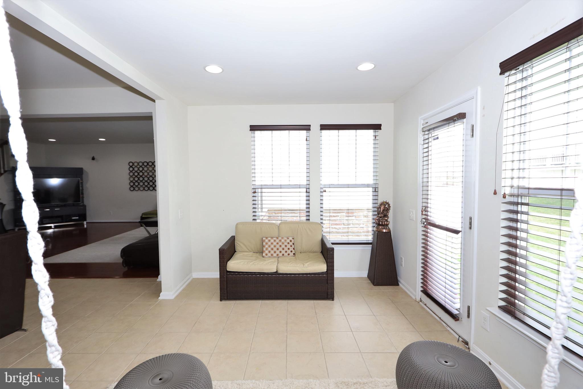 23552 Christina Ridge Square Ashburn, VA 20148 - Photo 4 of 52 Gallery Image 4