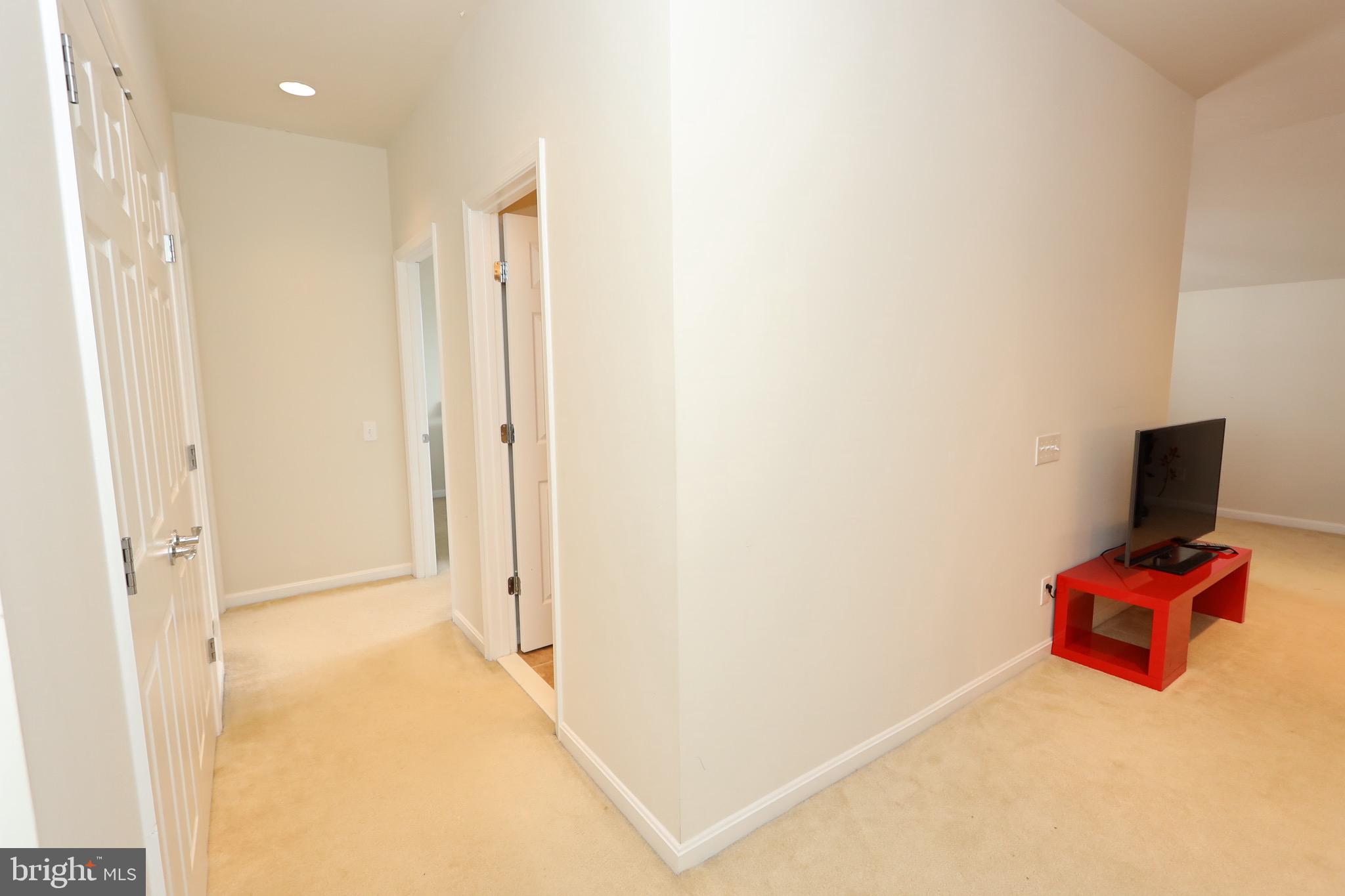 23552 Christina Ridge Square Ashburn, VA 20148 - Photo 44 of 52 Gallery Image 44