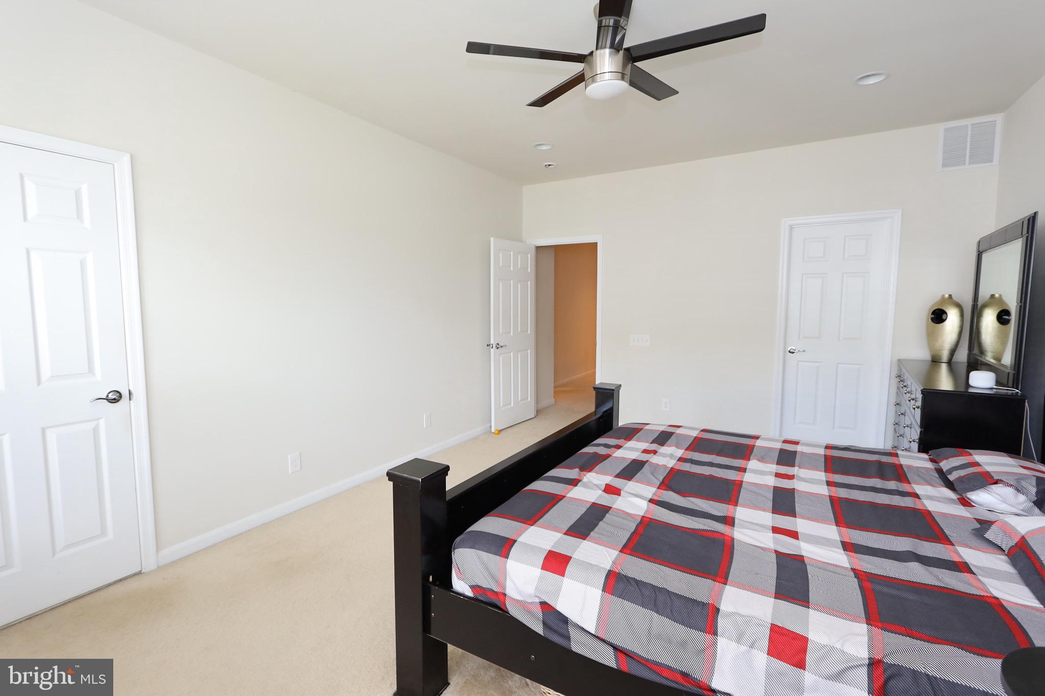 23552 Christina Ridge Square Ashburn, VA 20148 - Photo 46 of 52 Gallery Image 46