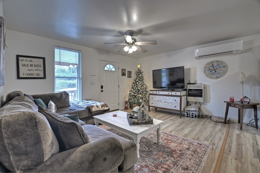 635 Yukon Road Ellijay, GA 30536 - Photo 5 of 34 Gallery Image 5