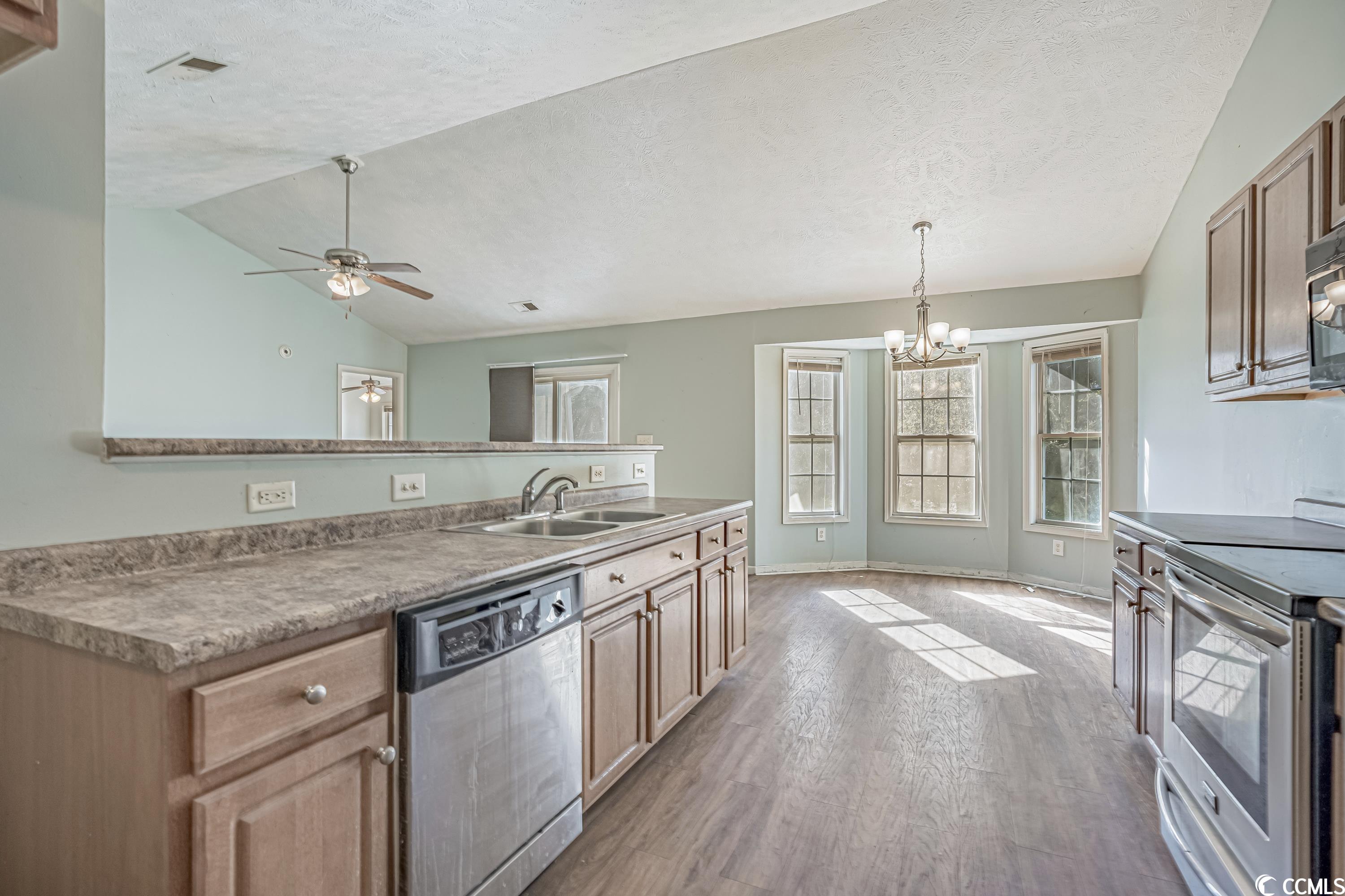 493 West Perry Road Myrtle Beach, SC 29579 - Photo 15 of 33 Gallery Image 15