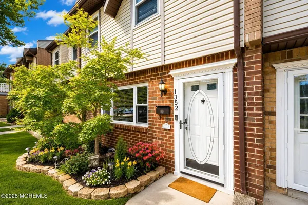 $341,000 | 1352 Isabella Court, Brick, NJ 08724