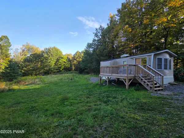 $65,000 | 310 Stanton Drive, Waymart, PA 18472