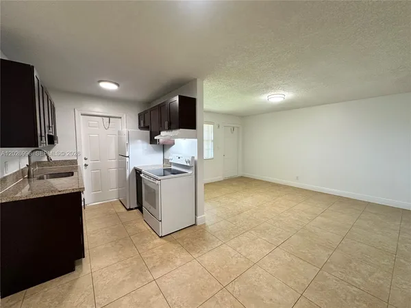 $1,595 | 2900 Northeast 17th Avenue, Unit 217, Pompano Beach, FL 33064