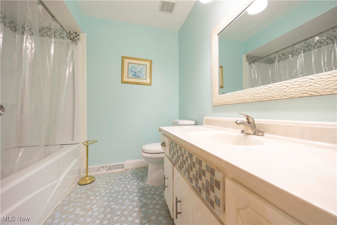 6536 Elmdale Road Cleveland, OH 44130 - Photo 20 of 34