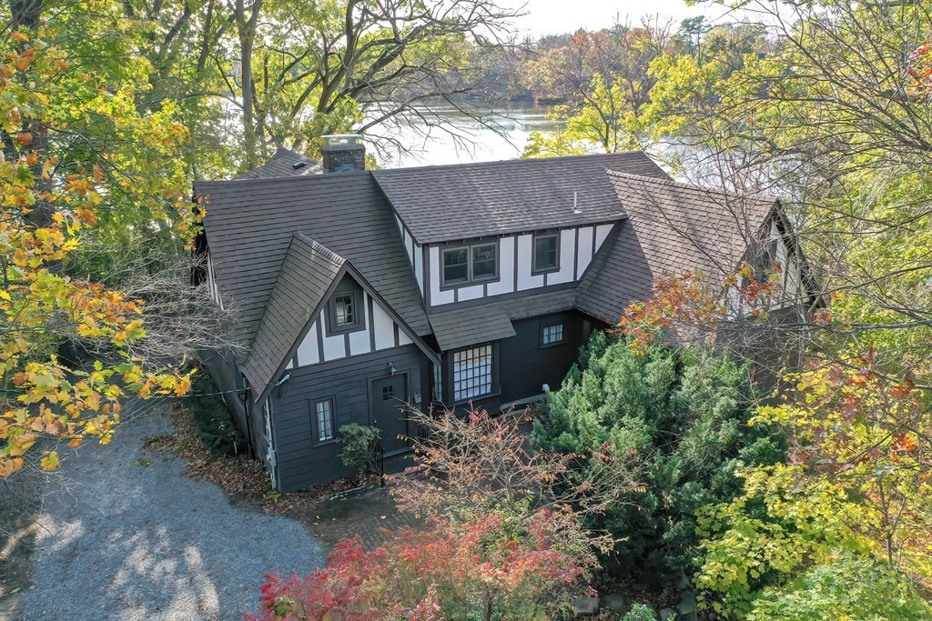 135 Warren Road Framingham, MA 01702 - Photo 3 of 42 Gallery Image 3