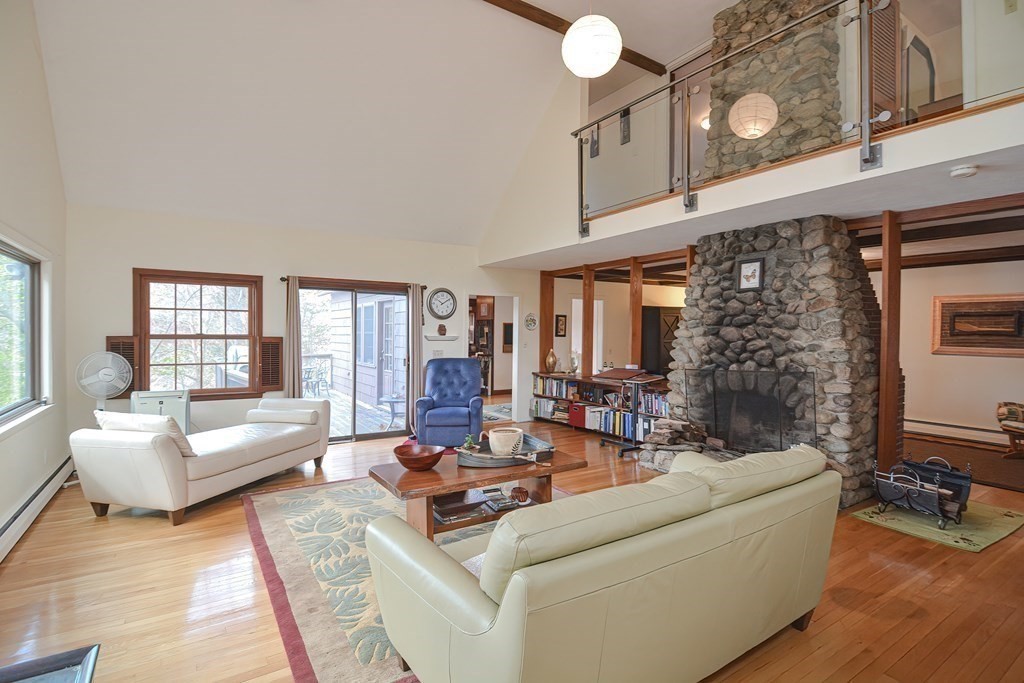 135 Warren Road Framingham, MA 01702 - Photo 8 of 42 Gallery Image 8