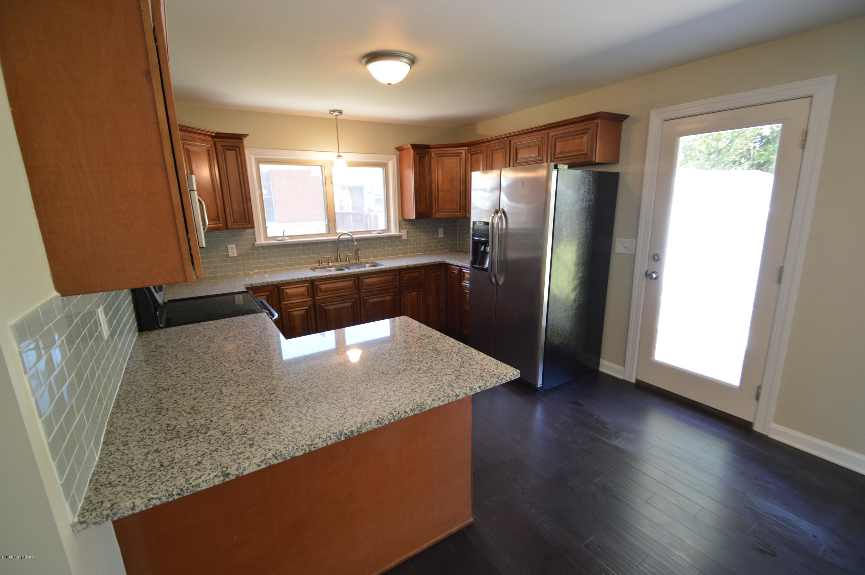 2 Welby Road Louisville, KY 40258 - Photo 7 of 26 DSC_1405