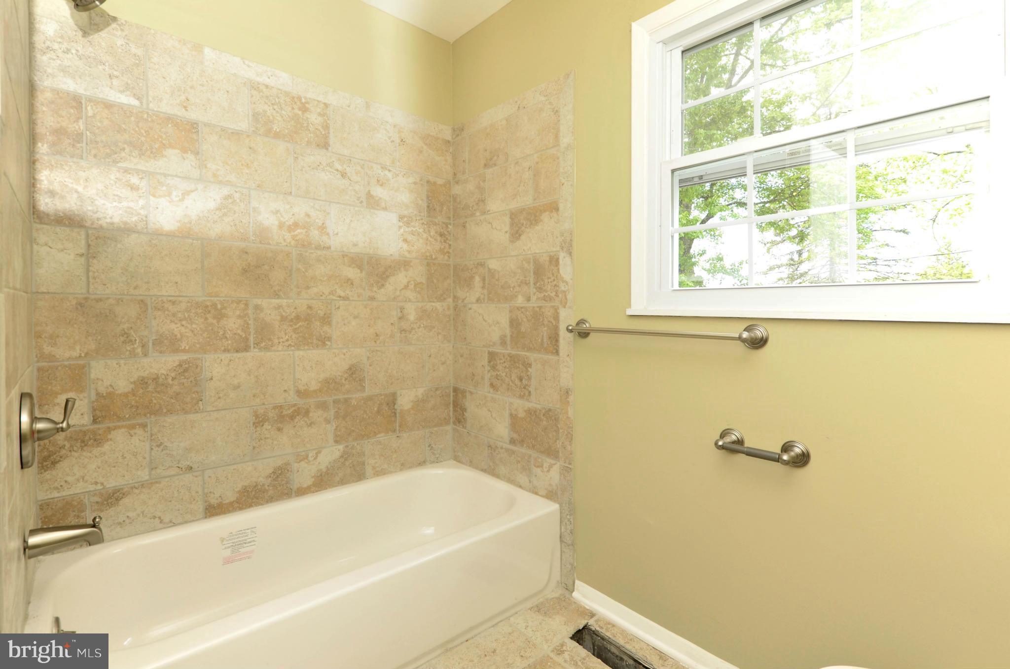 2517 Hanson Road Edgewood, MD 21040 - Photo 6 of 8 Bath