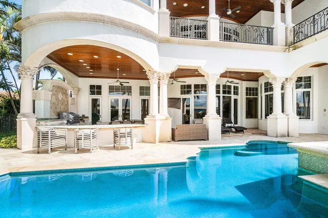 $9,975,000 | 4216 Intracoastal Drive, Highland Beach, FL 33487