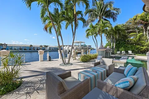 $10,250,000 | 4216 Intracoastal Drive, Highland Beach, FL 33487