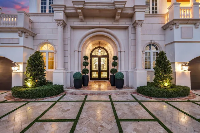 $9,975,000 | 4216 Intracoastal Drive, Highland Beach, FL 33487