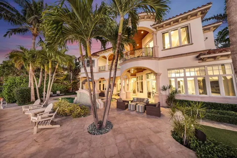 $10,250,000 | 4216 Intracoastal Drive, Highland Beach, FL 33487