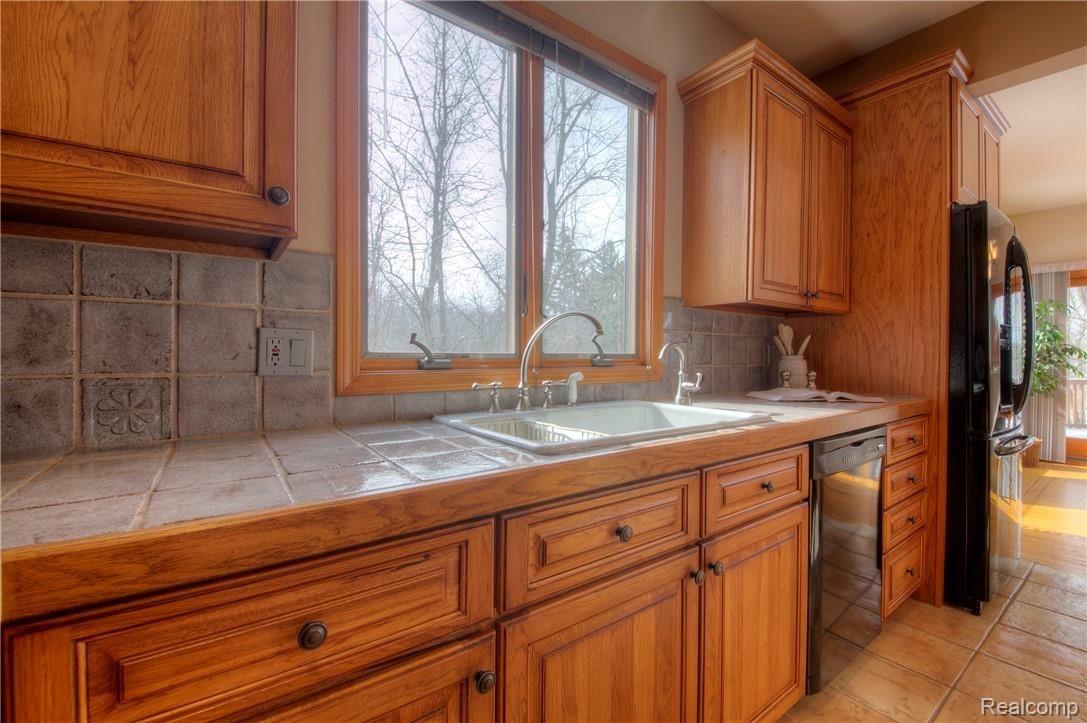 350 Highland Road Chelsea, MI 48118 - Photo 21 of 89 930A1877_8_9.jpg