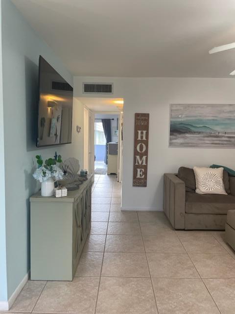 137 Flanders C Delray Beach, FL 33484 - Photo 7 of 55 IMG_6408