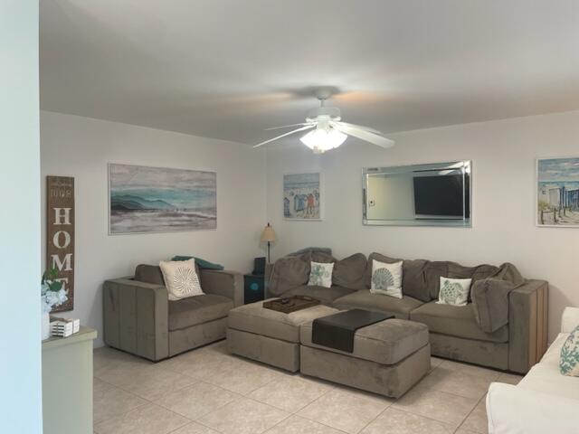 137 Flanders C Delray Beach, FL 33484 - Photo 10 of 55 IMG_6405