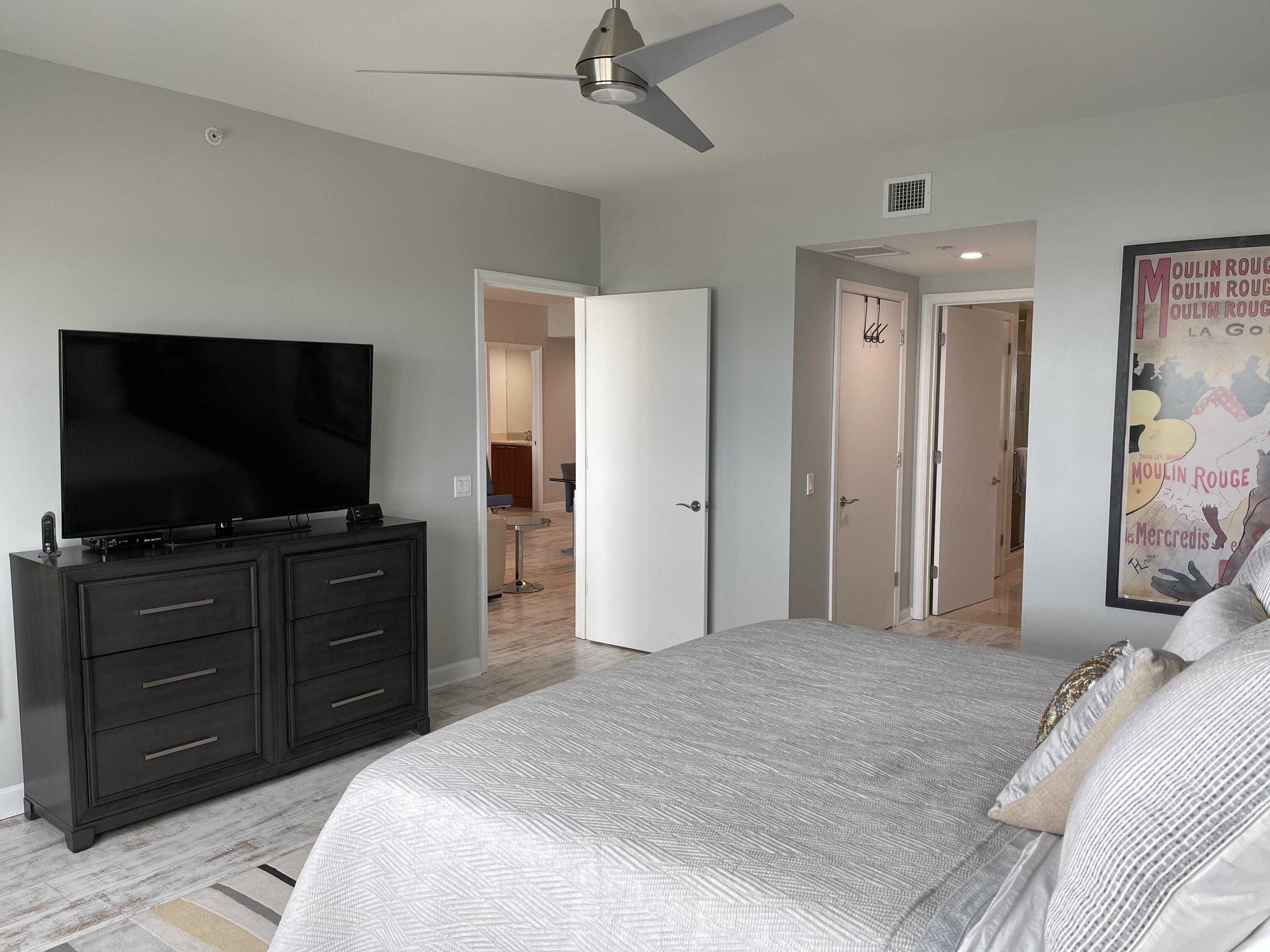 2650 Lake Shore Drive, Unit 902 Riviera Beach, FL 33404 - Photo 15 of 31 Primary Bedroom