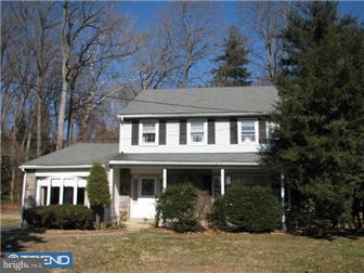 659 Ellis Road Havertown, PA 19083 - Photo 1 of 12