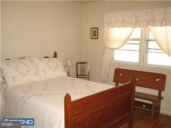 659 Ellis Road Havertown, PA 19083 - Photo 8 of 12