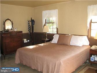 659 Ellis Road Havertown, PA 19083 - Photo 10 of 12