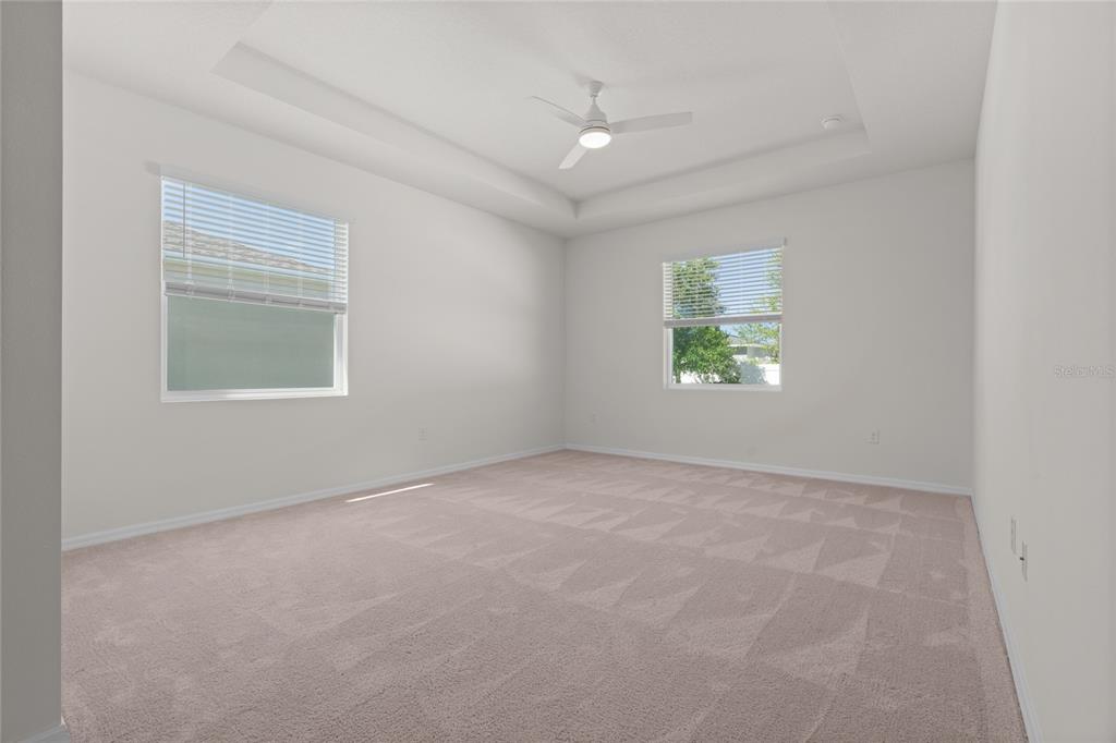 8260 Southwest 59th Avenue Ocala, FL 34476 - Photo 18 of 37 an empty room with a window