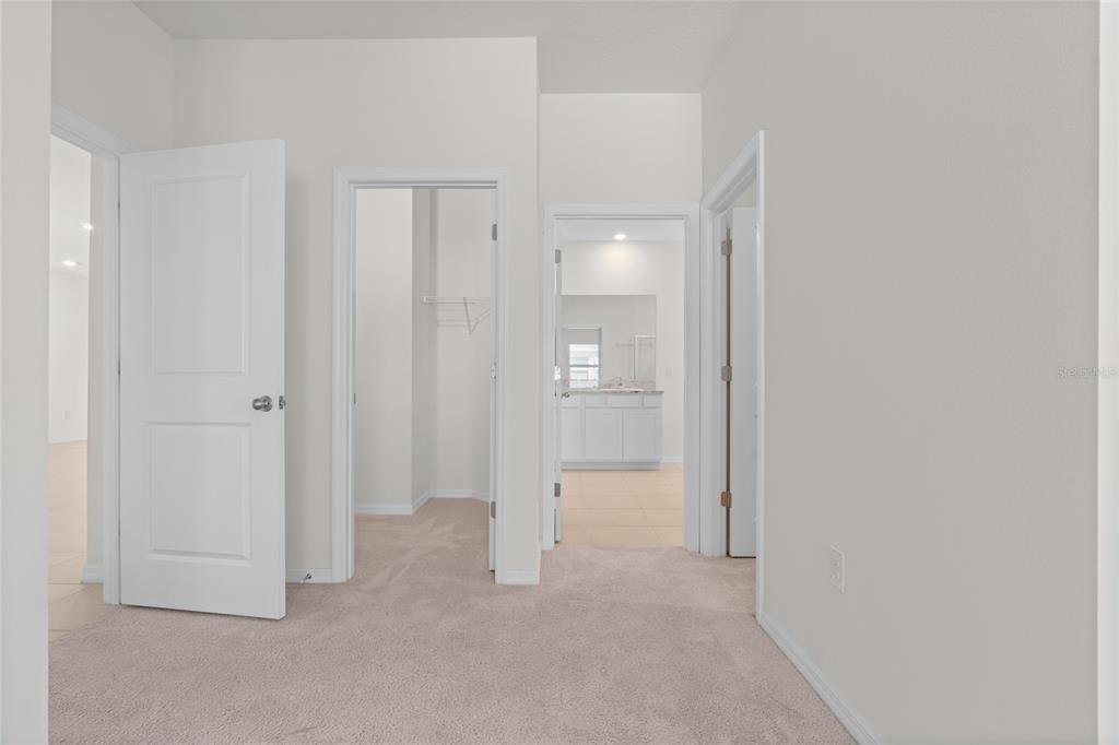 8260 Southwest 59th Avenue Ocala, FL 34476 - Photo 19 of 37 a view of an empty room