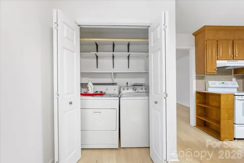 $419,000 | 1840 Stoneyridge Drive, Charlotte, NC 28214