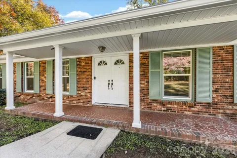 $419,000 | 1840 Stoneyridge Drive, Charlotte, NC 28214