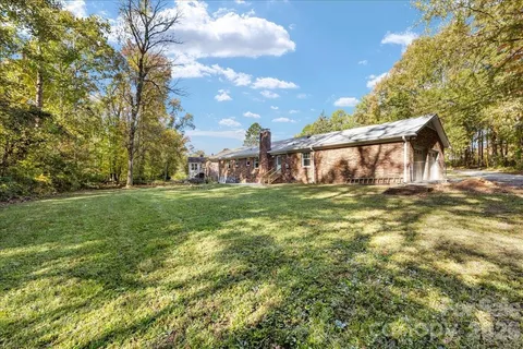 $419,000 | 1840 Stoneyridge Drive, Charlotte, NC 28214