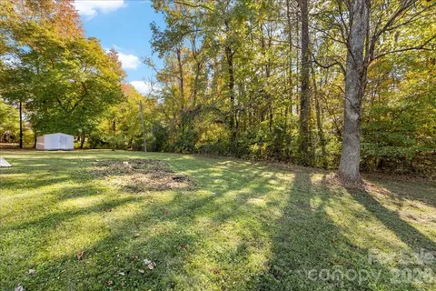 $419,000 | 1840 Stoneyridge Drive, Charlotte, NC 28214