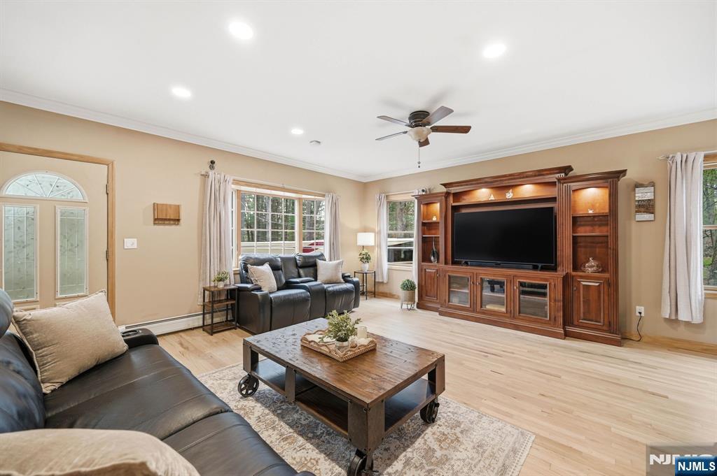219 Snake Den Road Wanaque, NJ 07465 - Photo 9 of 50