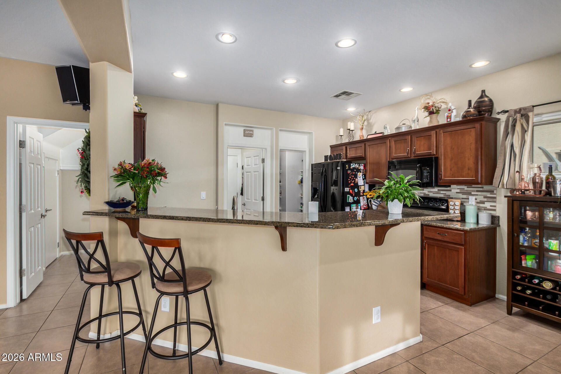 4245 East Washington Court Gilbert, AZ 85234 - Photo 9 of 43 19 - Washington