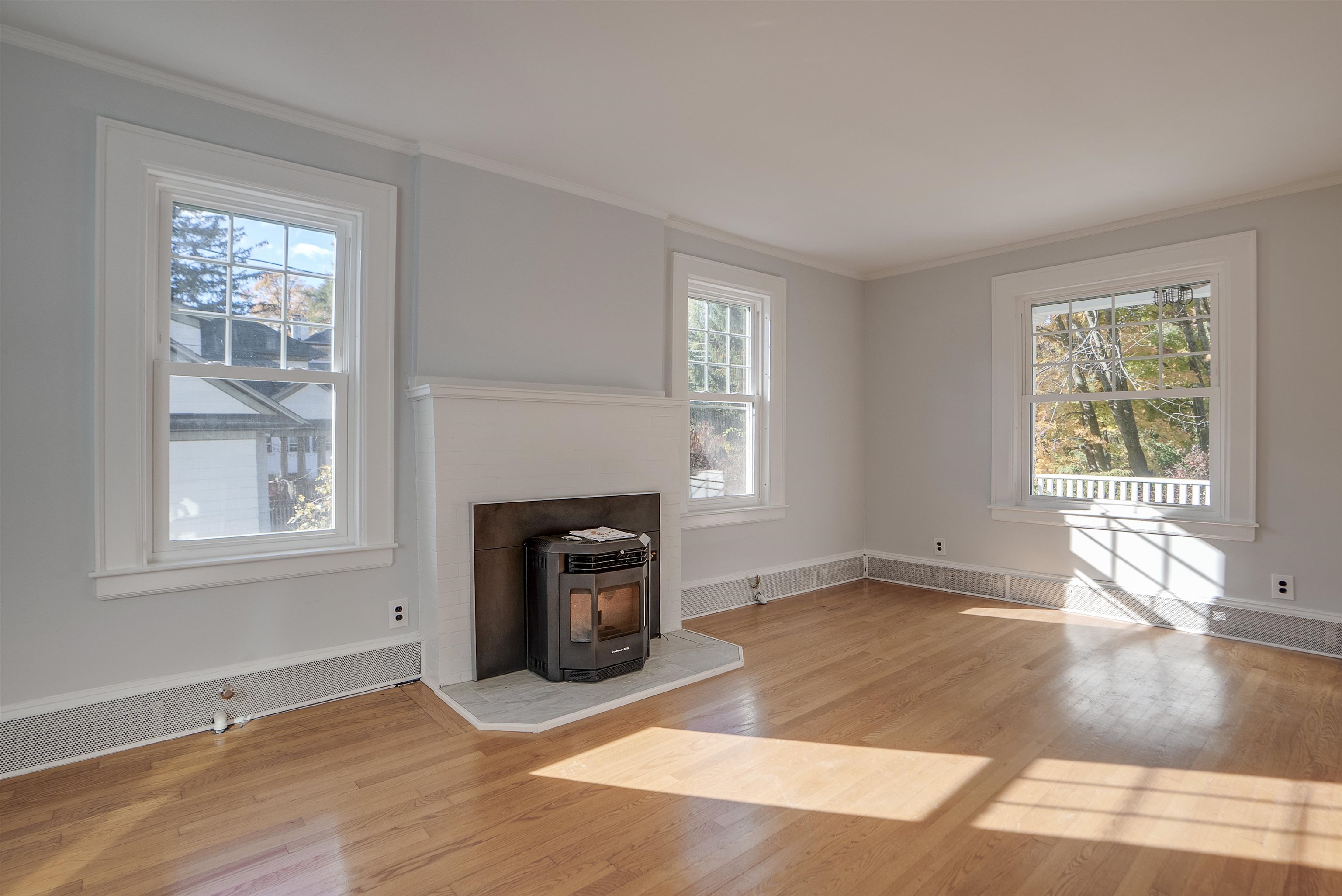 321 River Road Manchester, NH 03104 - Photo 13 of 30 Gallery Image 13