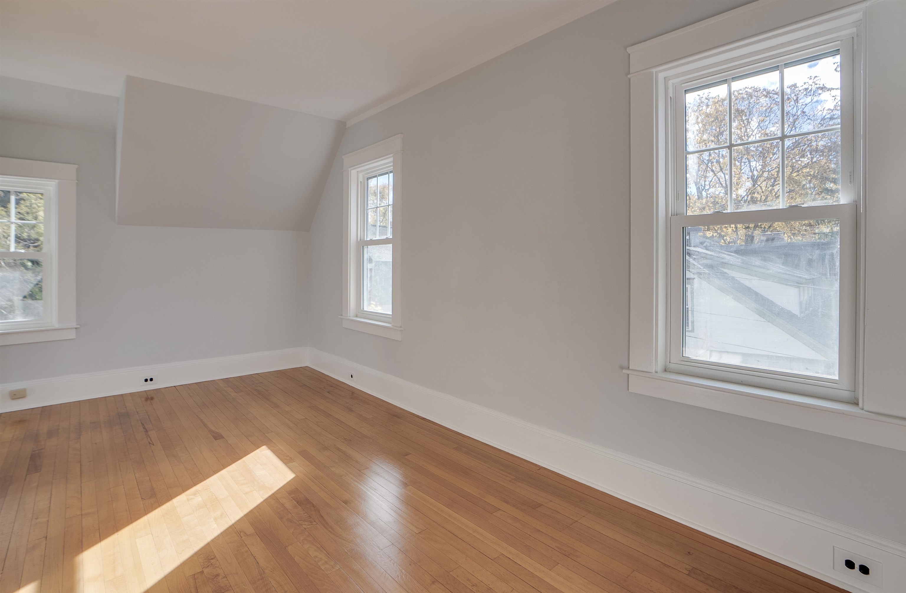 321 River Road Manchester, NH 03104 - Photo 20 of 30 Gallery Image 20