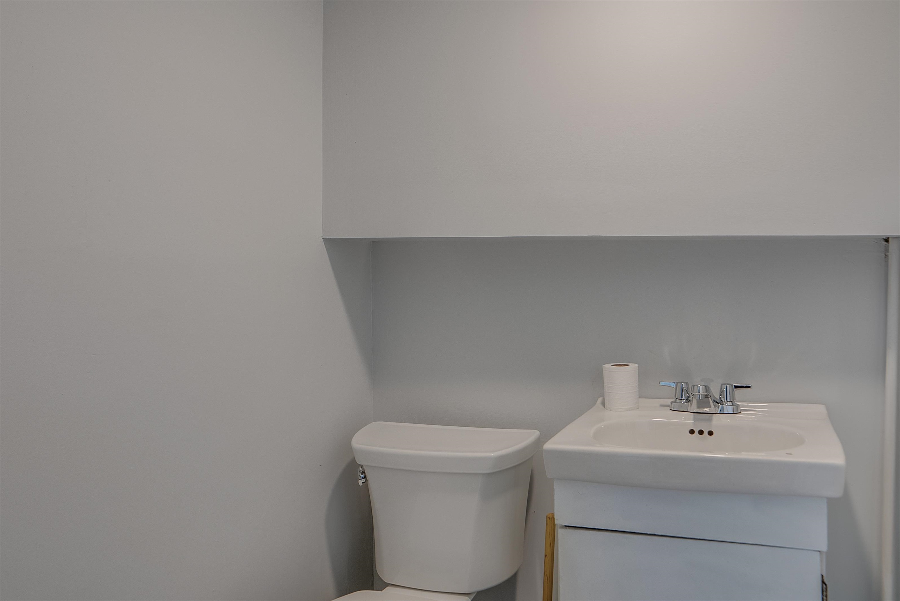 321 River Road Manchester, NH 03104 - Photo 29 of 30 Gallery Image 29