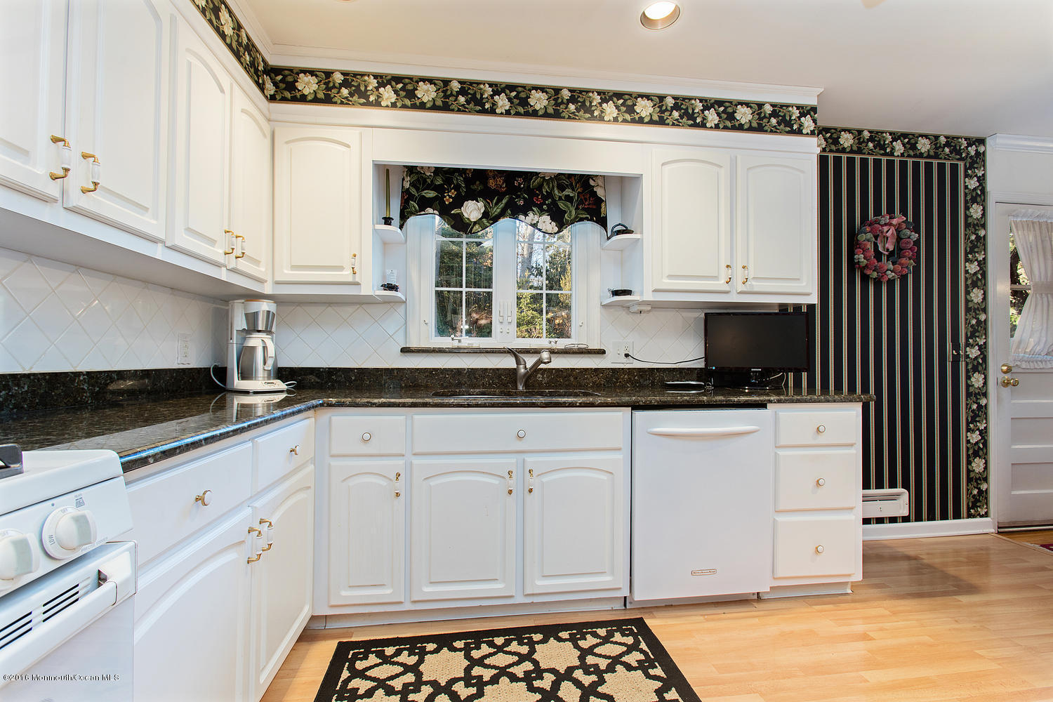 614 Valley Road Brielle, NJ 08730 - Photo 10 of 31 614 Valley Rd Brielle NJ 08730-large-022