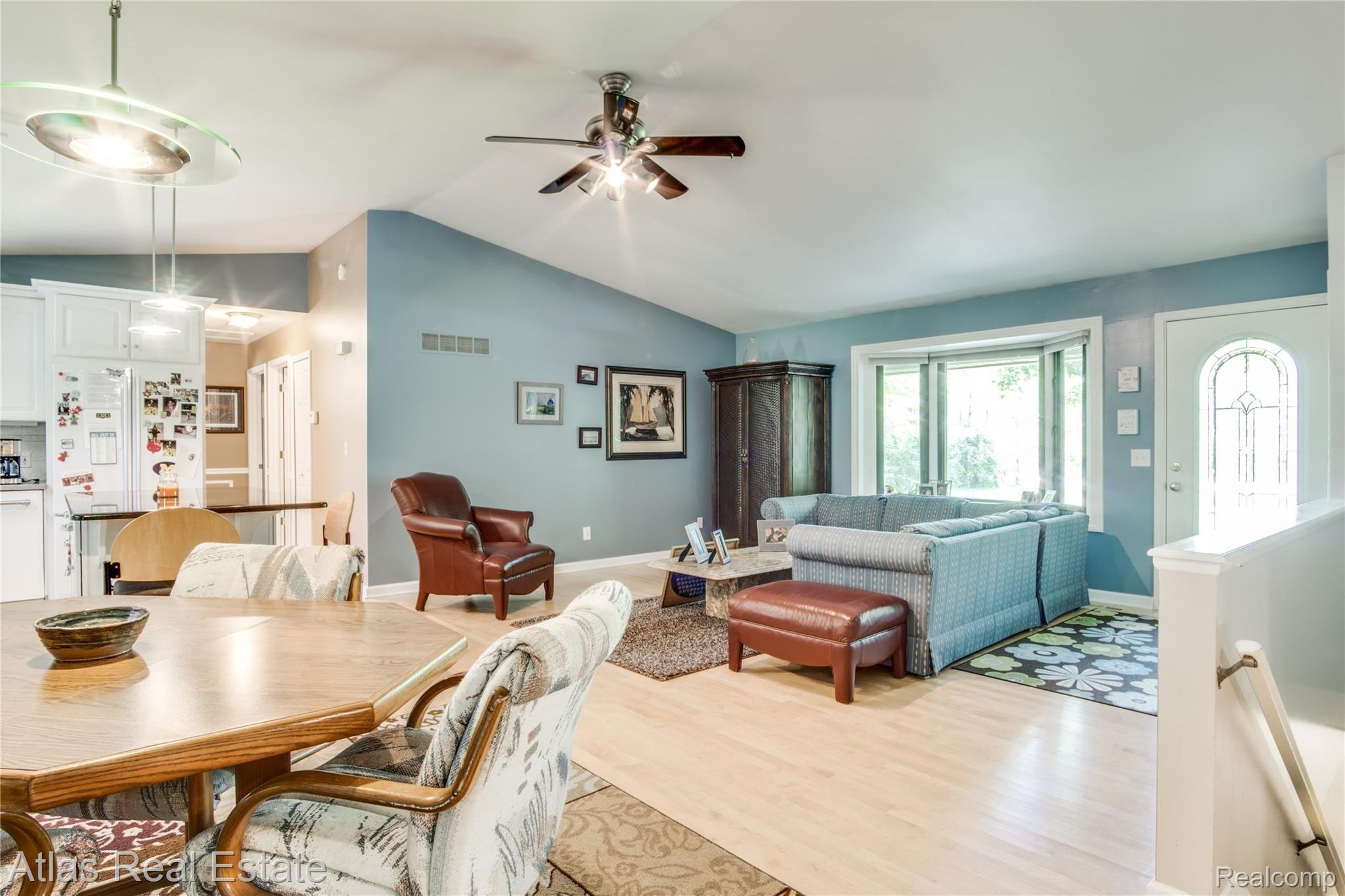 5087 Walker Road Davison, MI 48423 - Photo 22 of 36 Interiors (1 of 26).jpg