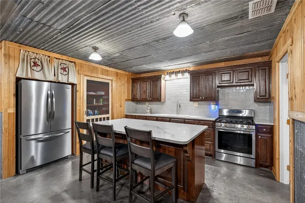 $695,000 | 125 Rooke Road, Woodsboro, TX 78393