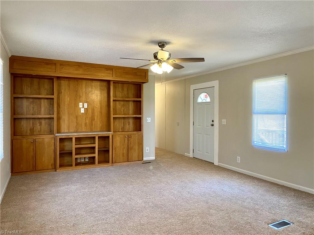 283 Meadowview Road Lexington, NC 27295 - Photo 3 of 22 Gallery Image 3