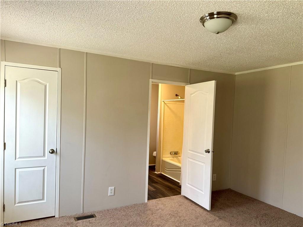 283 Meadowview Road Lexington, NC 27295 - Photo 8 of 22 Gallery Image 8