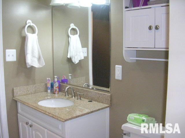 1009 Locust Street Vienna, IL 62995 - Photo 8 of 14 Gallery Image 8