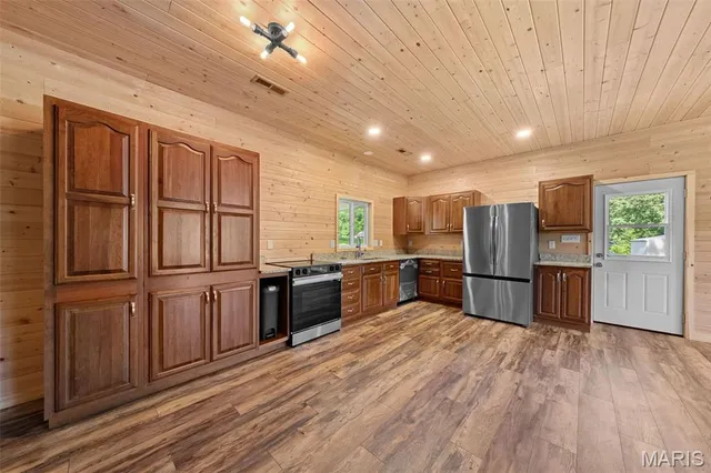 $279,900 | 1387 Hartshorn Drive, Hermann, MO 65041