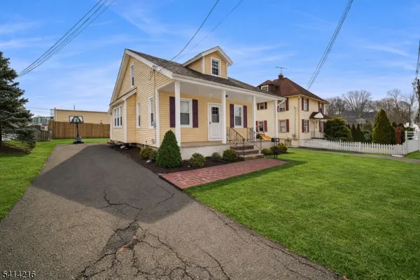 $559,000 | 239 Washington Street, Berkeley Heights, NJ 07922