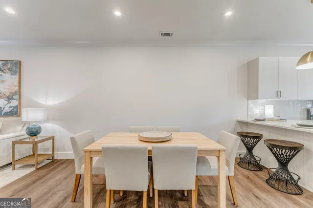 $2,400 | 121 Chateau Drive Southeast, Rome, GA 30161