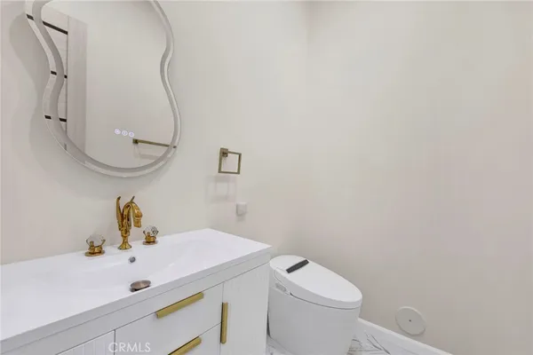 $1,808,000 | 8149 St Clair Avenue, North Hollywood, CA 91605