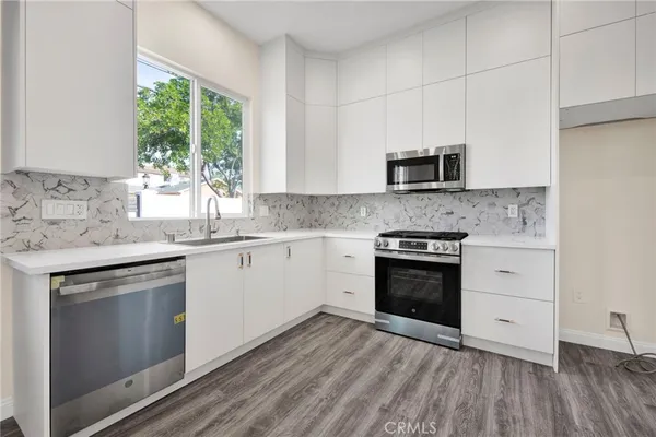 $1,808,000 | 8149 St Clair Avenue, North Hollywood, CA 91605